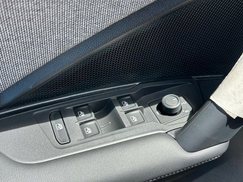 New 2026 Volkswagen Tiguan S FWD image 18