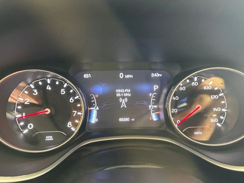 Used 2020 Jeep Compass Limited AWD/4WD image 40