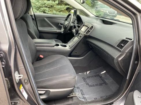 Used 2013 Toyota Venza LE FWD image 27