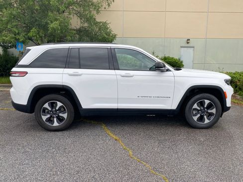 Used 2024 Jeep Grand Cherokee Limited 4xe AWD/4WD image 7