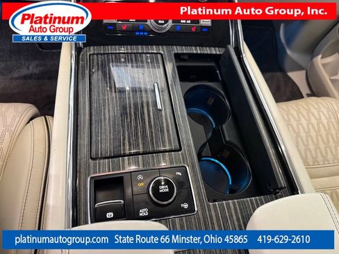 Used 2020 Lincoln Navigator Black Label w/ Cargo Convenience Package AWD/4WD image 22