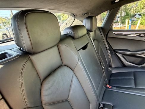 Used 2016 Porsche Macan Turbo AWD/4WD image 67