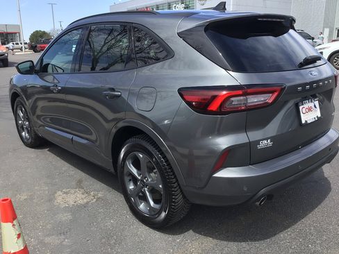 Used 2023 Ford Escape ST-Line Select w/ Tech Pack #1 AWD/4WD image 3