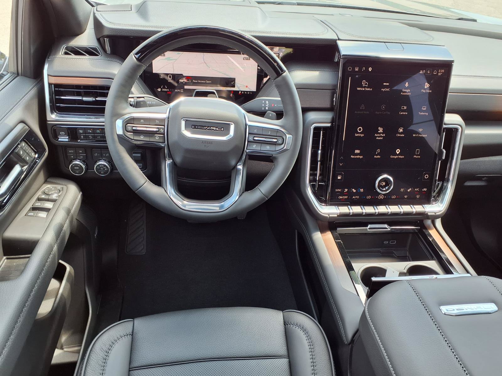 New 2026 GMC Yukon Denali w/ Denali Reserve Package AWD/4WD image 4