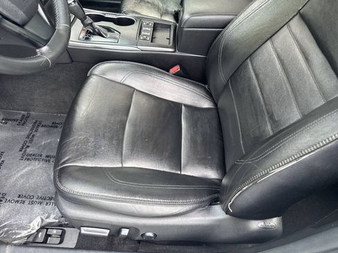 Used 2015 Toyota Camry XLE FWD image 10