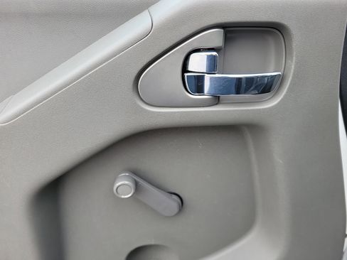 Used 2019 Nissan Frontier S image 23