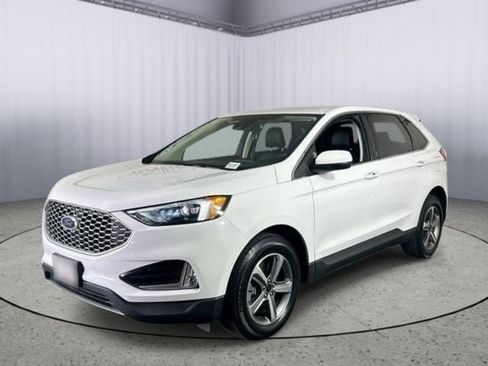 Used 2023 Ford Edge SEL w/ Convenience Package AWD/4WD image 2