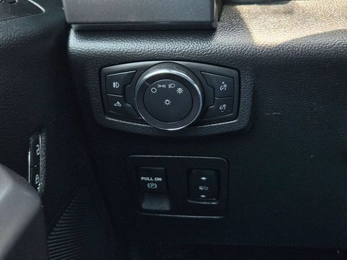 Used 2020 Ford F150 XLT w/ Equipment Group 302A Luxury AWD/4WD image 25