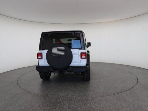 Used 2022 Jeep Wrangler Sport image 15