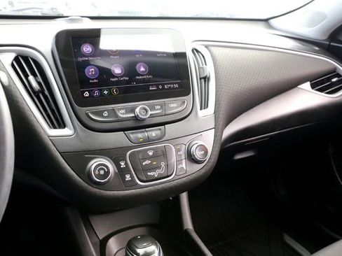 Used 2020 Chevrolet Malibu LS FWD image 16