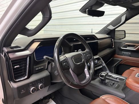 Used 2022 GMC Sierra 1500 Denali Ultimate AWD/4WD image 12