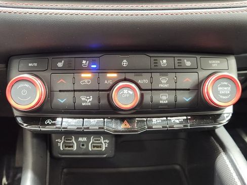 Used 2023 Dodge Durango GT AWD/4WD image 22