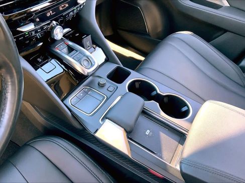 Used 2024 Acura MDX FWD image 16