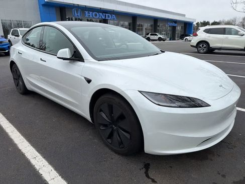 Used 2025 Tesla Model 3 Long Range image 3
