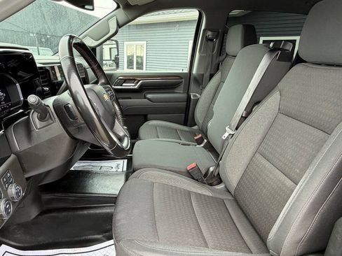 Used 2024 Chevrolet Silverado 3500 LT w/ Convenience Package AWD/4WD image 31