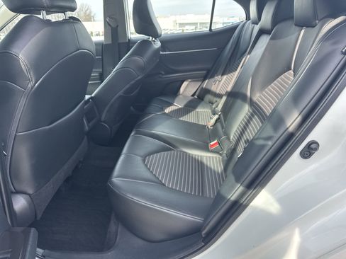 Used 2021 Toyota Camry SE image 25