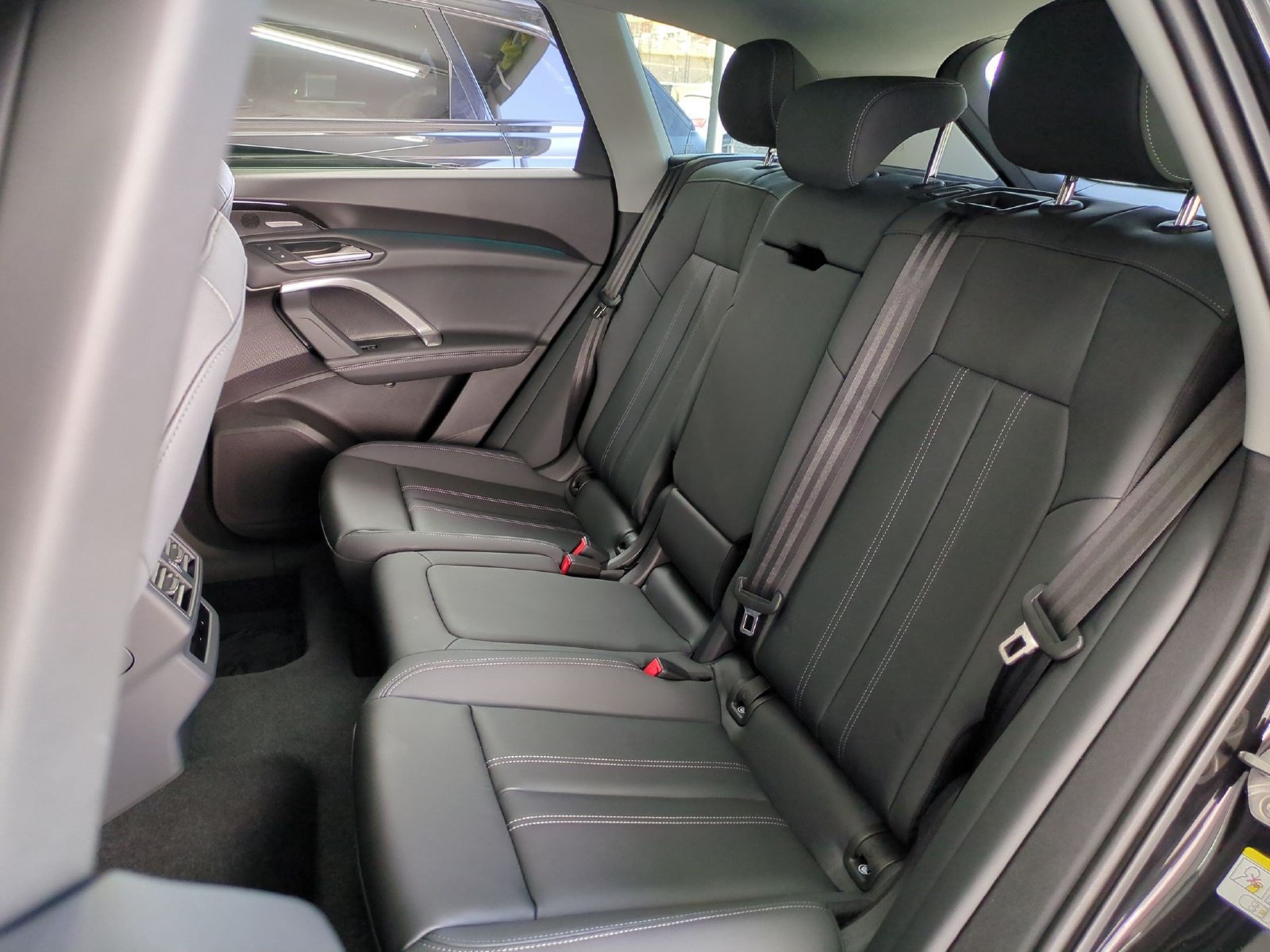 Used 2025 Audi Q5 Premium AWD/4WD image 30