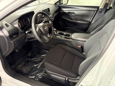 Certified 2025 Nissan Sentra S FWD image 22