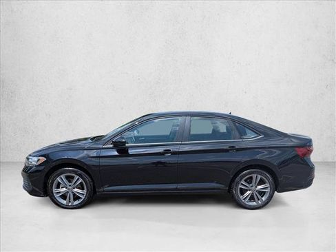 Used 2024 Volkswagen Jetta SE FWD image 8