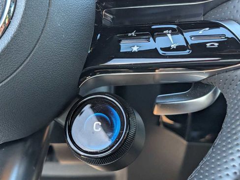 Used 2025 Mercedes-Benz CLA 35 AMG 4MATIC image 18