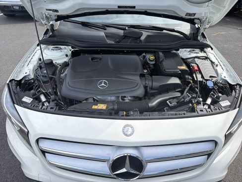 Used 2016 Mercedes-Benz GLA 250 image 36