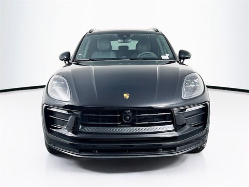 New 2026 Porsche Macan image 6