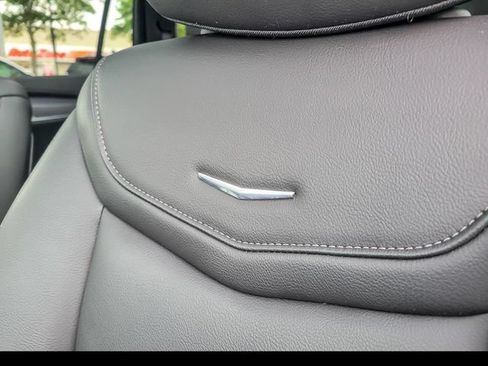 Certified 2023 Cadillac XT6 Luxury w/ LPO, Floor Liner Package AWD/4WD image 17