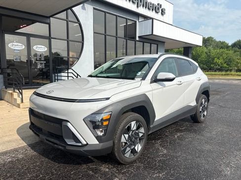 Used 2025 Hyundai Kona SEL AWD/4WD image 2