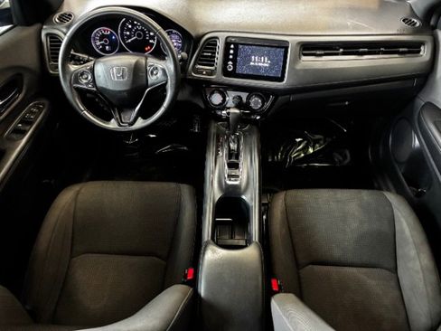 Used 2021 Honda HR-V Sport image 3