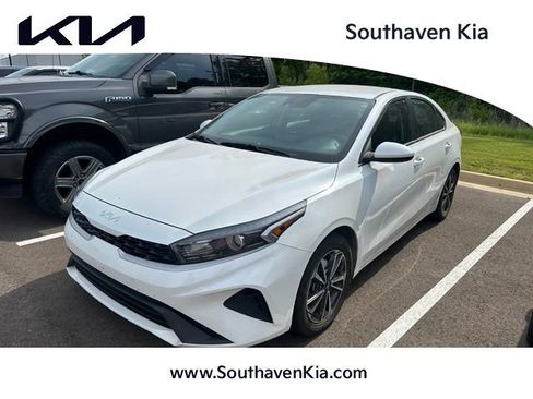 Used 2024 Kia Forte LXS FWD image 1
