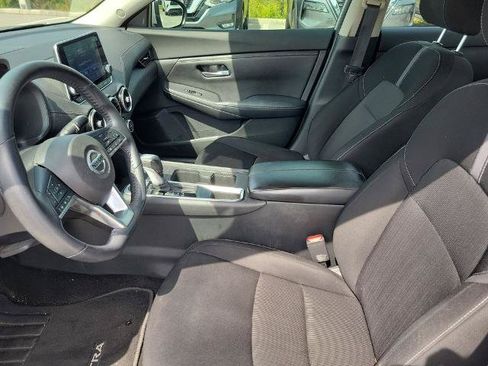 Certified 2021 Nissan Sentra SV FWD image 19