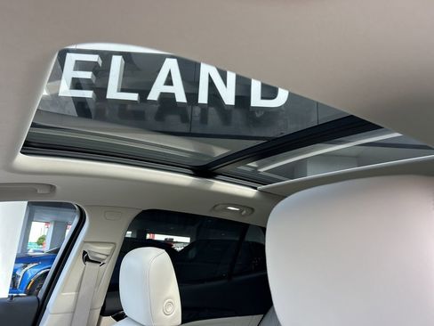 Certified 2022 Buick Envision Essence w/ Technology Package I image 22