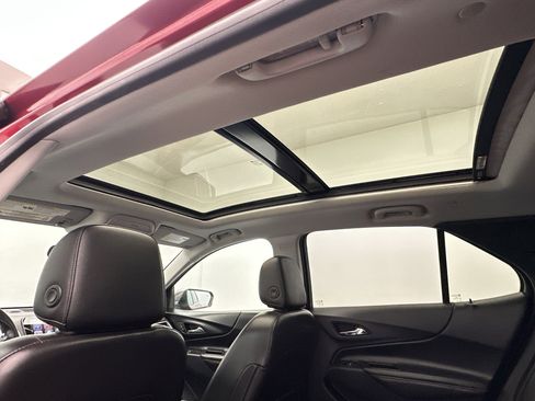 Certified 2018 Chevrolet Equinox Premier image 16