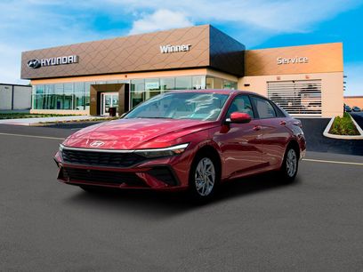 New 2025 Hyundai Elantra Blue