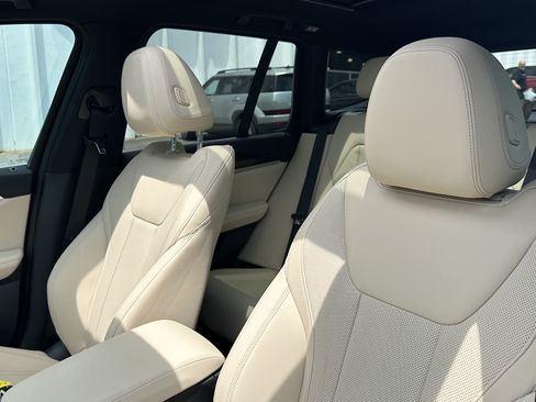 Certified 2024 BMW X3 xDrive30i w/ Premium Package AWD/4WD image 18