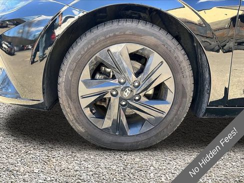 Used 2023 Hyundai Elantra SEL FWD image 8