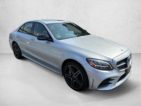 Used 2020 Mercedes-Benz C 300 4MATIC Sedan image 3