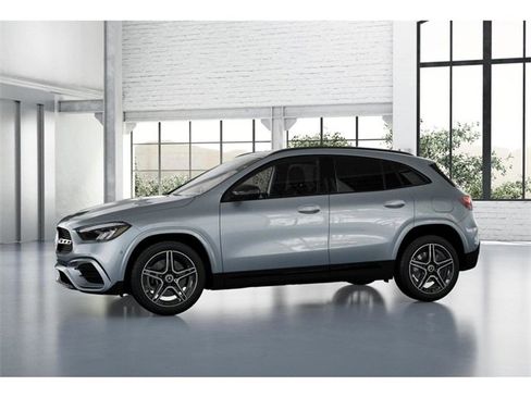 New 2026 Mercedes-Benz GLA 250 4MATIC image 36