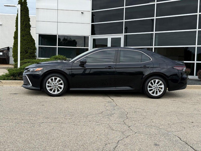 Used 2024 Toyota Camry LE FWD image 6