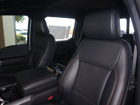 New 2025 Ford F150 Lariat w/ Equipment Group 502A High image 32