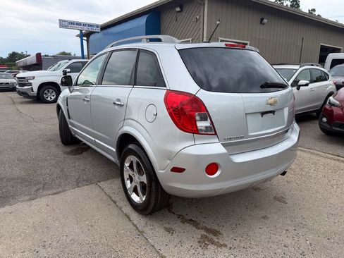 Used 2013 Chevrolet Captiva Sport LT FWD image 24