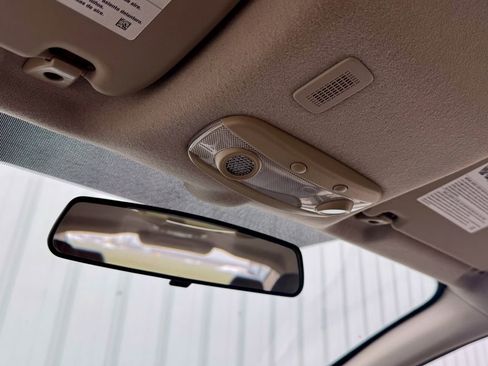 Used 2013 Ford Fiesta SE image 23