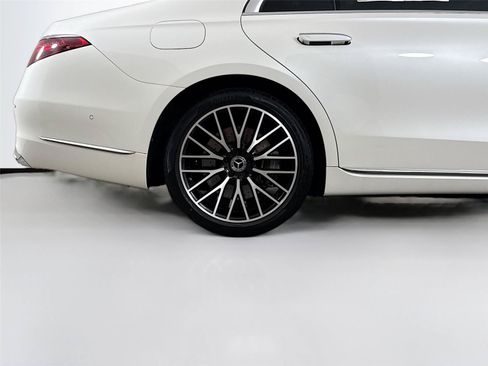 Used 2023 Mercedes-Benz S 500 4MATIC image 36