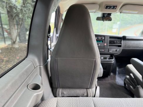 Used 2025 Chevrolet Express 3500 LT w/ LT Preferred Equipment Group image 51