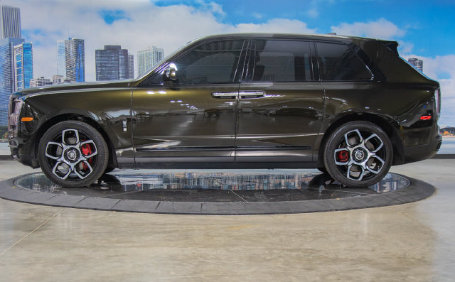 Used 2023 Rolls-Royce Cullinan Black Badge w/ Driver's Package AWD/4WD image 7