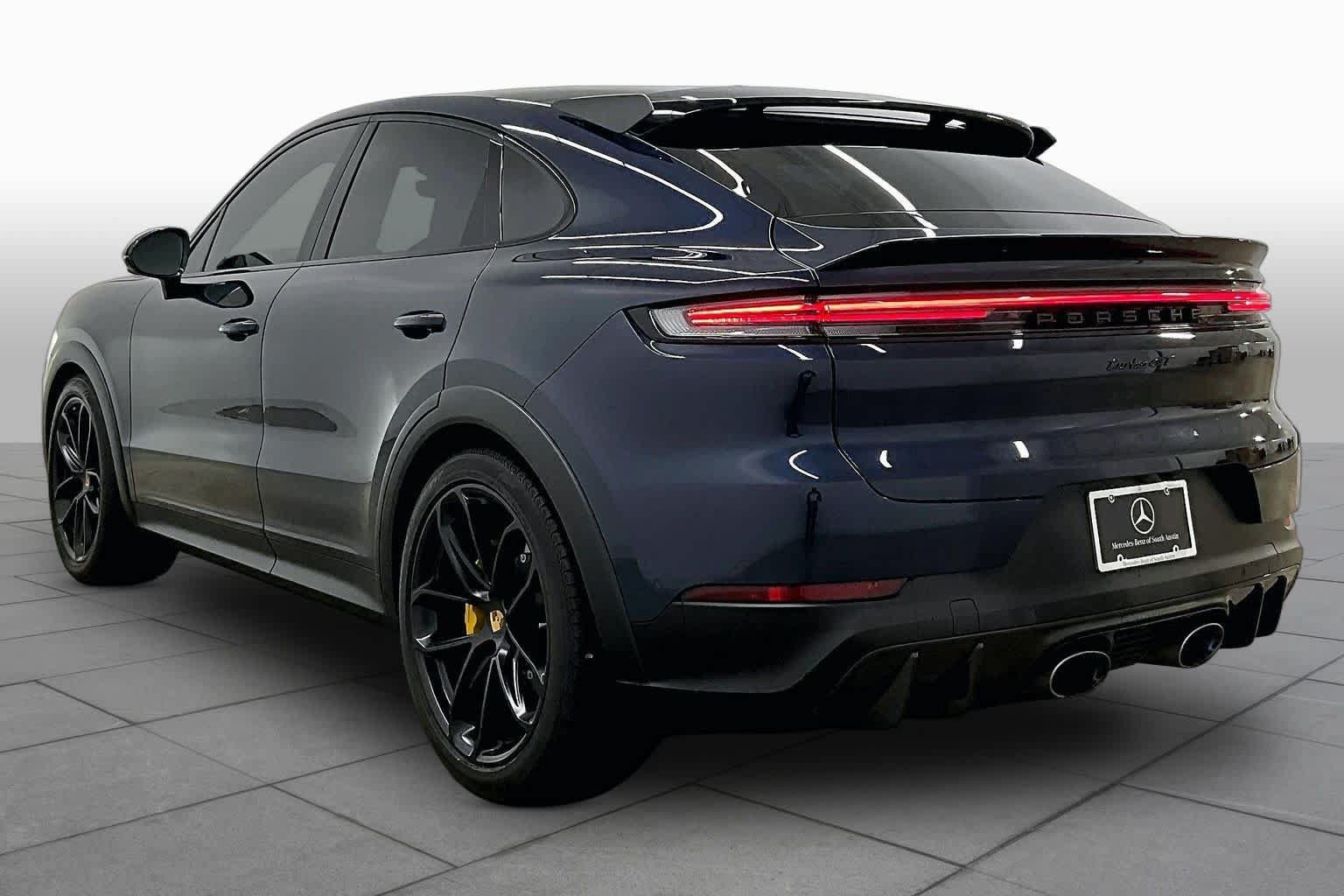 Used 2024 Porsche Cayenne Turbo GT AWD/4WD image 12