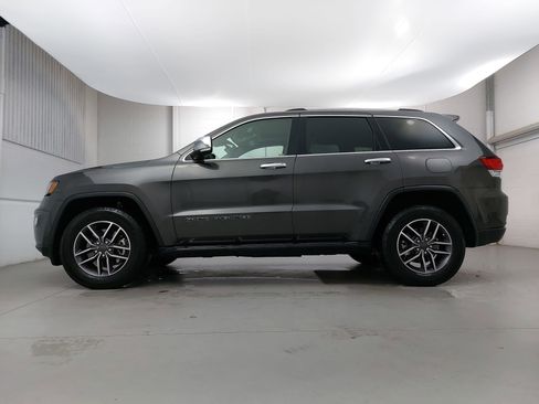 Used 2021 Jeep Grand Cherokee Limited w/ Premium Lighting Group image 2