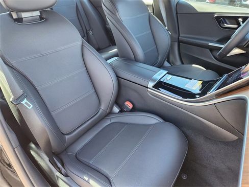 New 2025 Mercedes-Benz C 300 4MATIC Sedan image 16