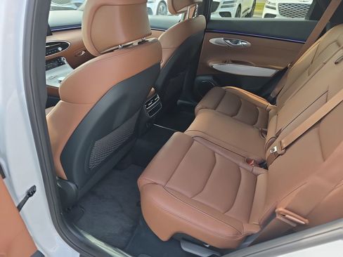 New 2026 Genesis GV70 2.5T Advanced AWD/4WD image 22