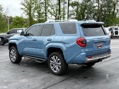Used 2025 Toyota 4Runner Limited AWD/4WD image 26